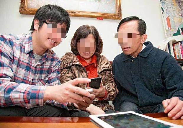 在新加坡月入6000新币,PR被拒,疫情没完没了,我该回国还是再等等