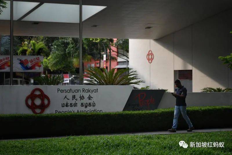 新加坡街頭頻頻出現火星文告示，罄竹難書“佛都有火”又如何