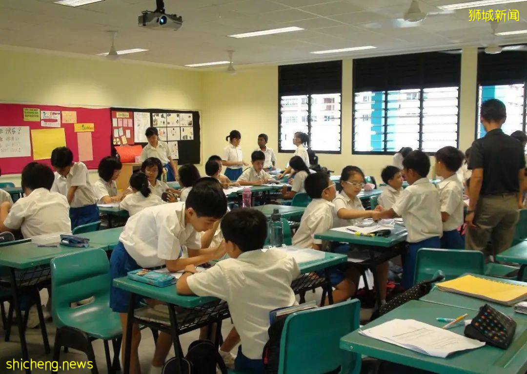 疫情当下!新加坡8所学校建设延后,学生老师全员进行核酸检测