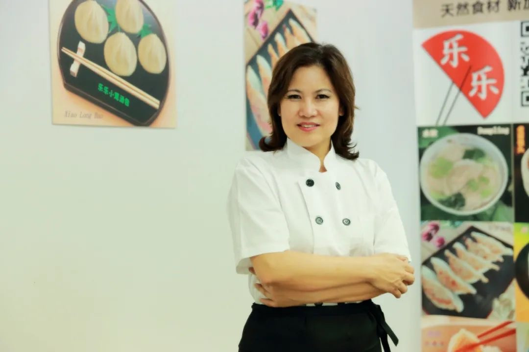 乐乐牌李月苓  新加坡冷冻水饺皇后