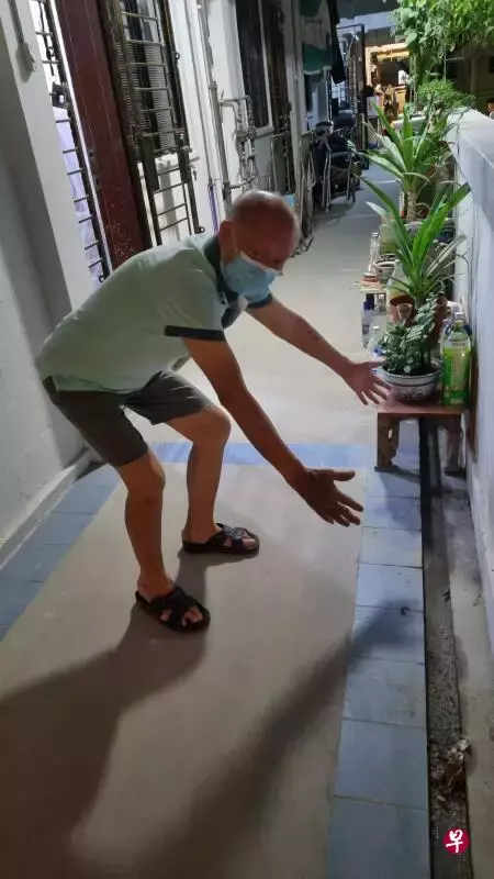 组屋翻新邻居反目 床架越界吵架报警