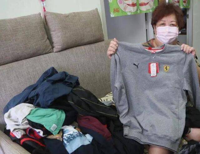 新加坡媽媽捐贈帥氣模特兒子衣物,網友調侃:公開征婚的節奏