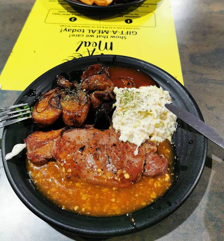 吃西餐不用花大錢!Wild Olives 餐點只從S$4.80起😍 嫩烤豬排、牛排、意面,平價好吃又大份