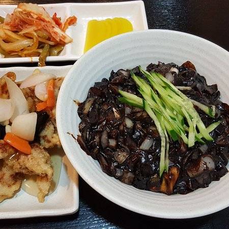 盤點新加坡最好吃韓式炸醬面！！快來打卡奧斯卡《寄生蟲》同款吧