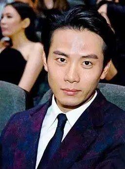 厉害了 这位获得10座新加坡红星大奖“最受欢迎男艺人”的知名演员,竟是中国人