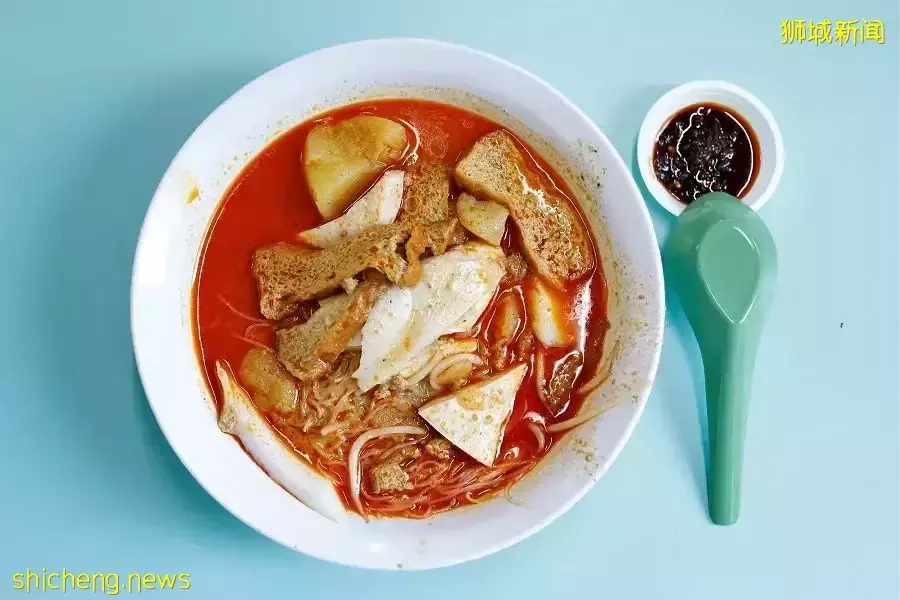 新加坡必打卡的25道國寶級美食！辣椒螃蟹、海南雞飯、炒粿條、肉骨茶