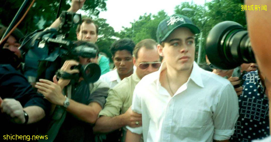 在新加坡抢银行不用被鞭刑,这个洋人凭什么