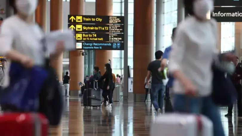 最新！新加坡对所有旅客收紧边境：12月2日晚11点59分​起，为期一个月