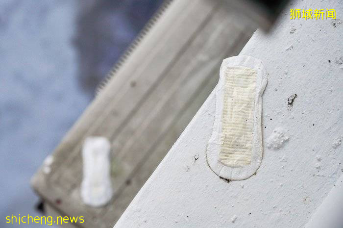 好惡心！天降衛生巾 黏窗外