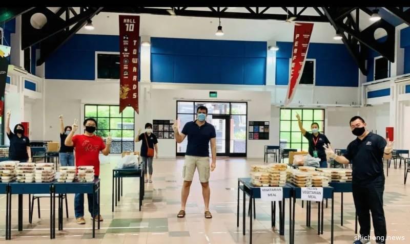 南洋理工大学为学生免费发放“爱心午餐”