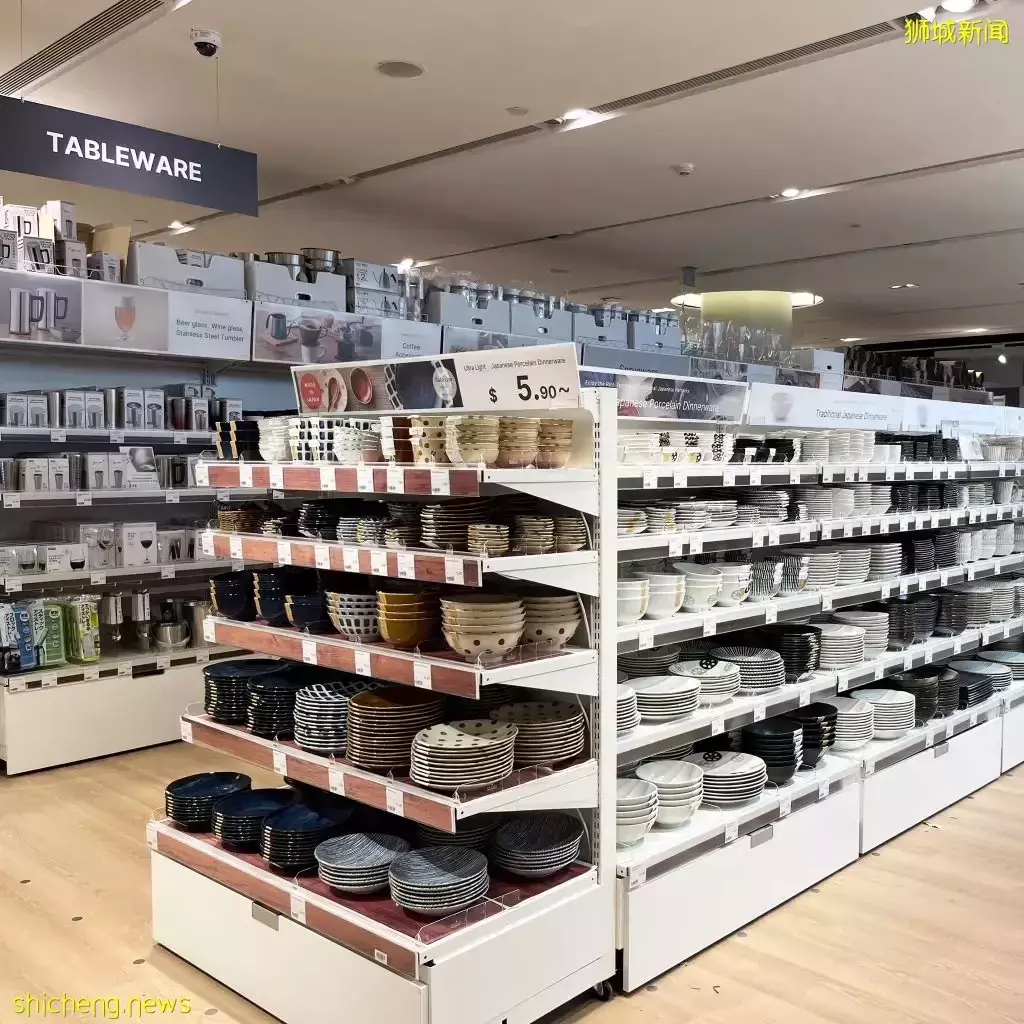 日本家居品牌NITORI,新加坡首店开张啦!商品应有尽有,CP值很爆表~周末逛起来🛒