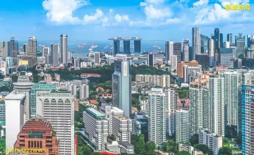 “在新加坡不买组屋的,太笨了”