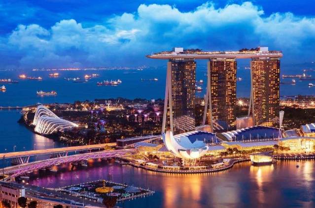 新加坡旅旅游景点推荐和旅行小贴士之必备转换插头
