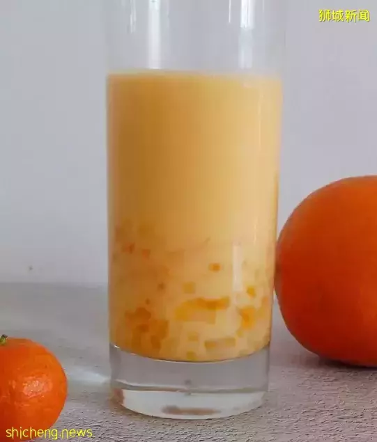 新加坡鸡肉鱼肉价格飙涨!他们排起长长长队,只为吃上这一口饭