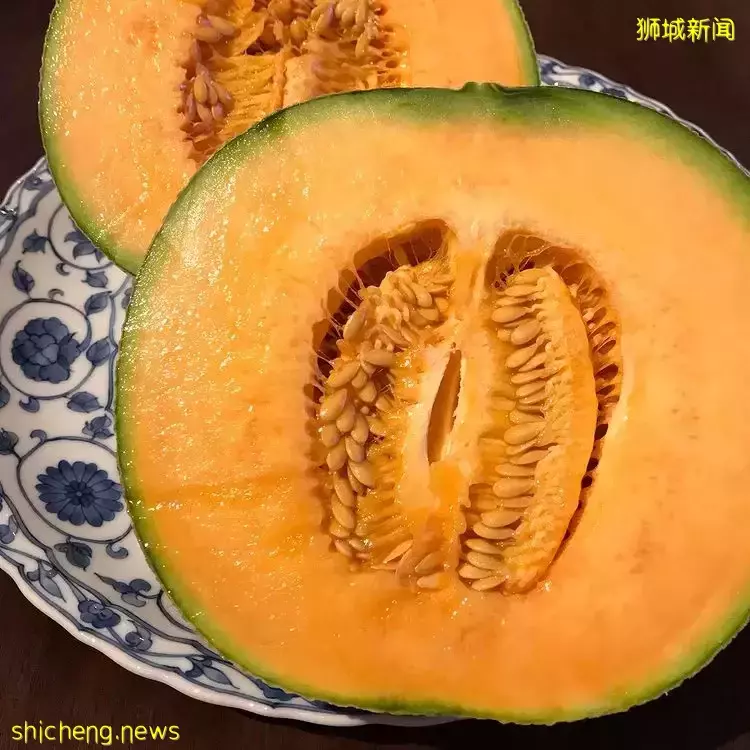 麦当劳新品“夕张哈密瓜冰淇淋”登场!3月31日起全岛分店Dessert Kiosk可买到🍈