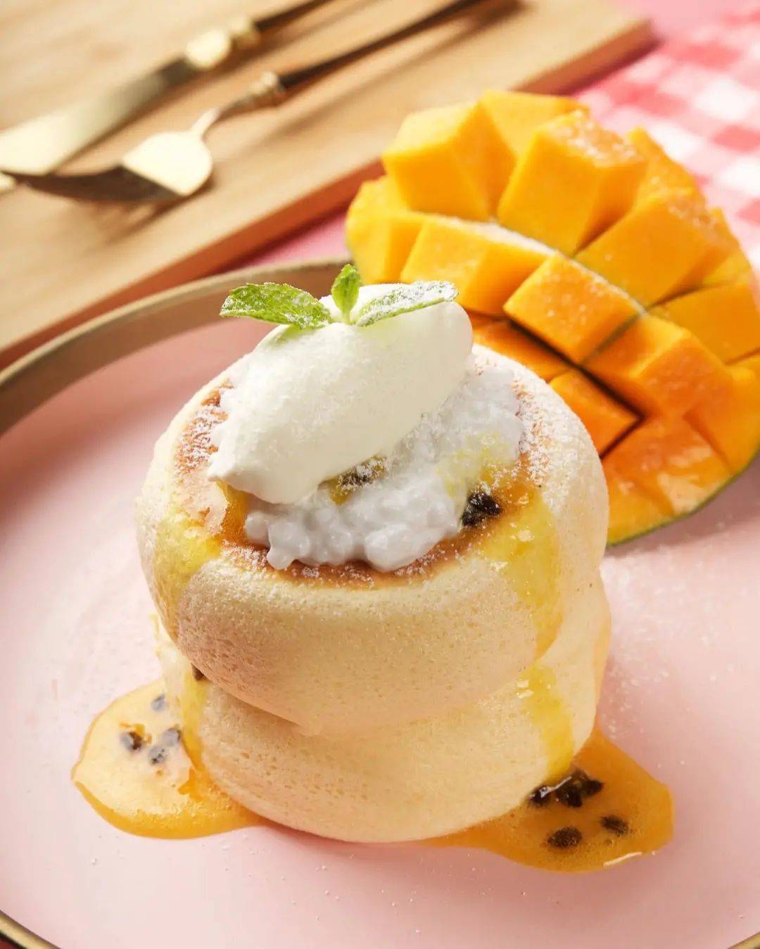 這家即將開第三間分店的網紅舒芙蕾甜品店,推薦給你