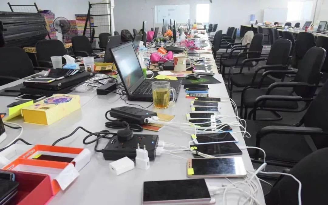 场面失控、冒死跳窗，超过700名中国公民在马来西亚被捕！