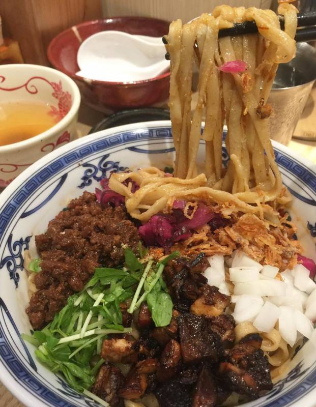 讓人流口水的海鮮TomYum面大排檔,還有每個角落都美炸的酒吧,這周網紅餐廳你都吃了嗎