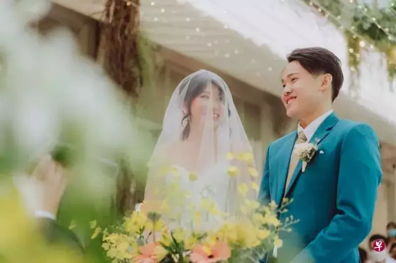 线上公证、网络直播——疫下婚礼不一般，在哪个平台办看交情