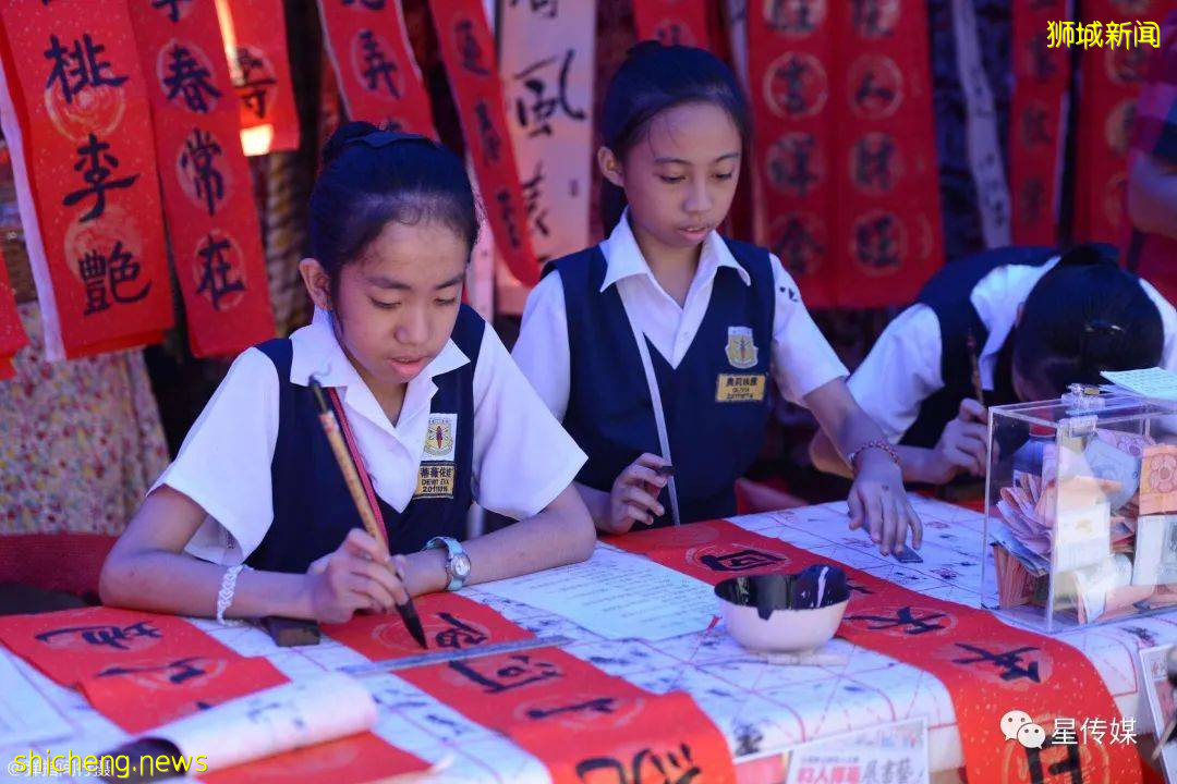 为什么香港、台湾用繁体字，新加坡、马来西亚却用简体字