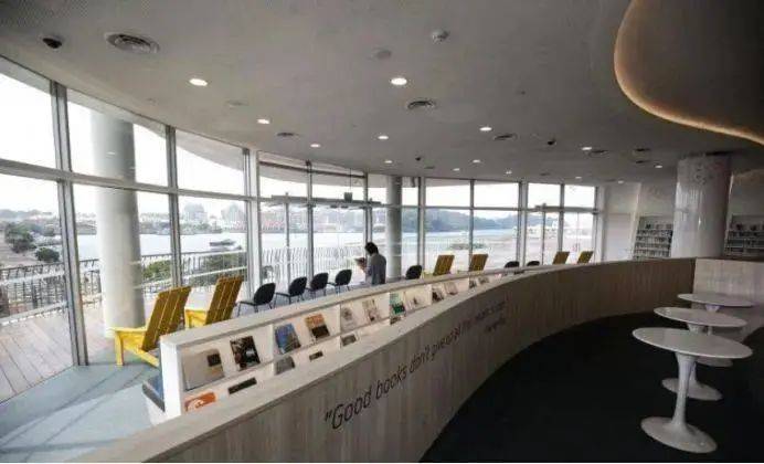 新加坡 假期來臨，不妨帶孩子泡一泡圖書館