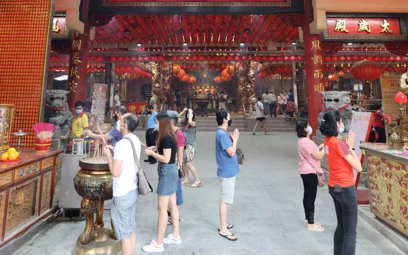 包括韭菜芭城隍庙三巴旺财神庙和天福宫 迎新春期间部分庙宇只接待完成接种者