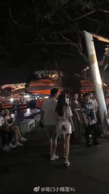 爆！王思聪被法院限制高消费，不许坐飞机商务舱高铁一等座，新加坡也有类似判决？