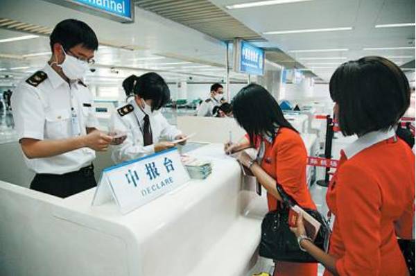 吐血整理!国内各地实行史上最严隔离,从新加坡回国过年要凉凉