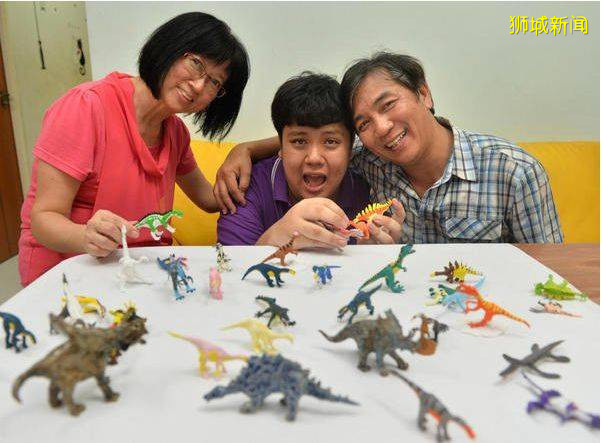 新加坡垃圾桶裏驚現棄嬰，現場照片曝光！網友：我可以收養嗎