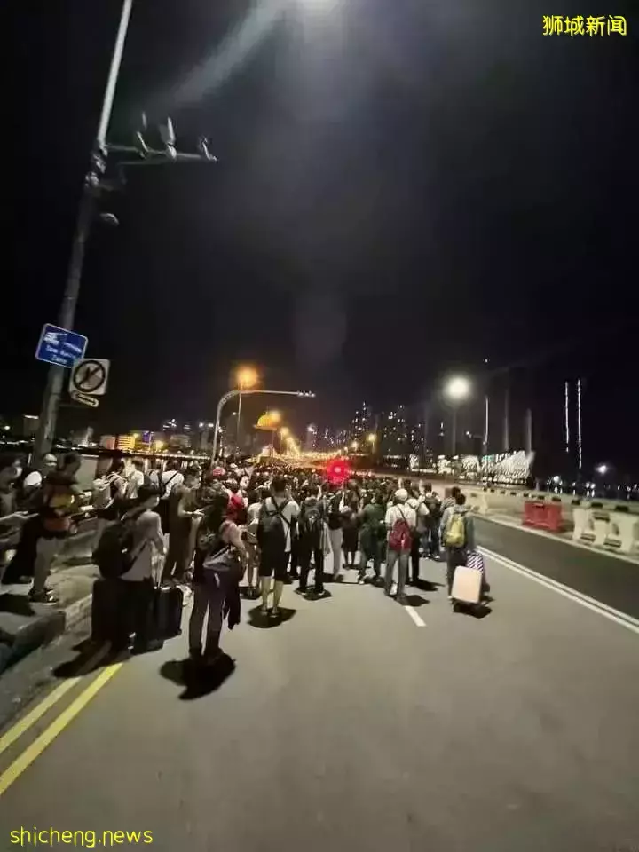 曆史一刻！2年了，新馬重開！好多人奔跑歡呼：“我要回家了！”