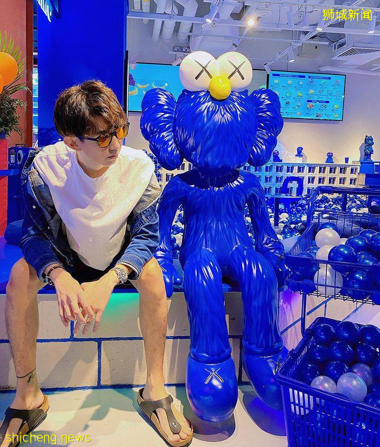 全店高顔值💙Smile Dessert第二間分店走藍色療愈風！琳琅滿目的甜品，等你來打卡📷