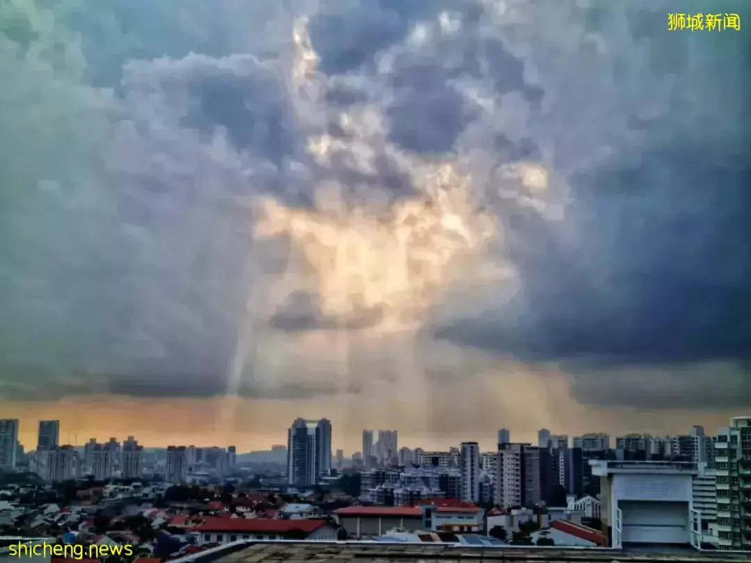 朋友圈刷屏！新加坡天空奇景再現，一波美圖襲來！太美了