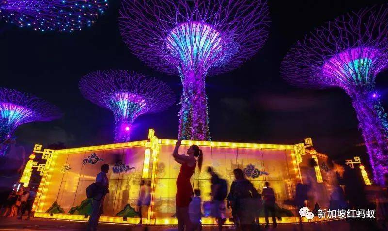 今年中秋节在新加坡也可以放天灯