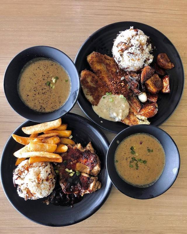 吃西餐不用花大錢!Wild Olives 餐點只從S$4.80起😍 嫩烤豬排、牛排、意面,平價好吃又大份