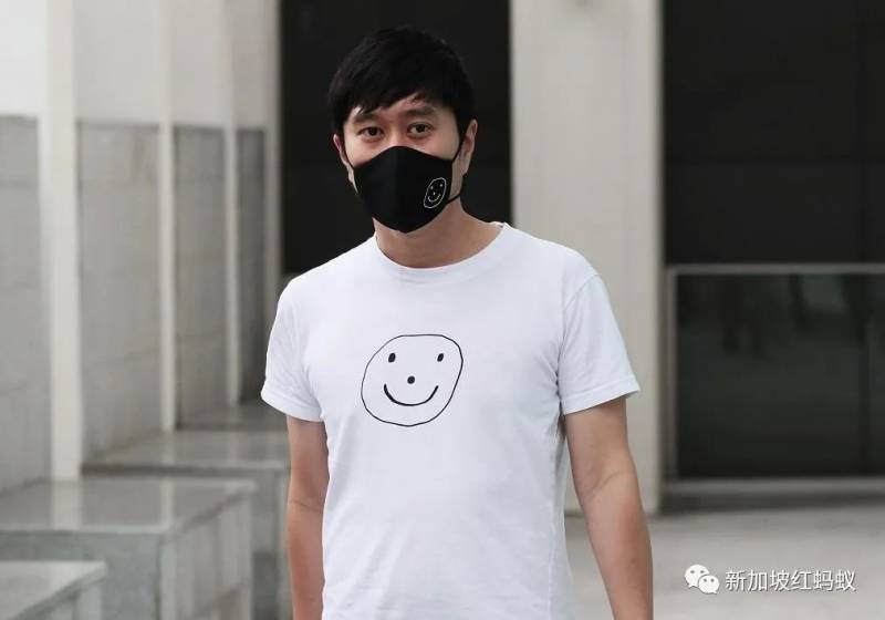 一个人的抗议：上了法庭也上了国际大报