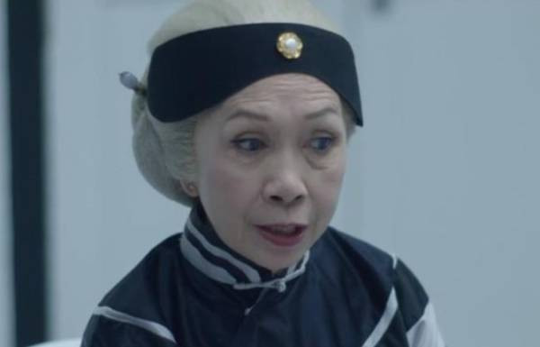 被指有张欠揍的脸  朱秀凤不介意演鬼婆
