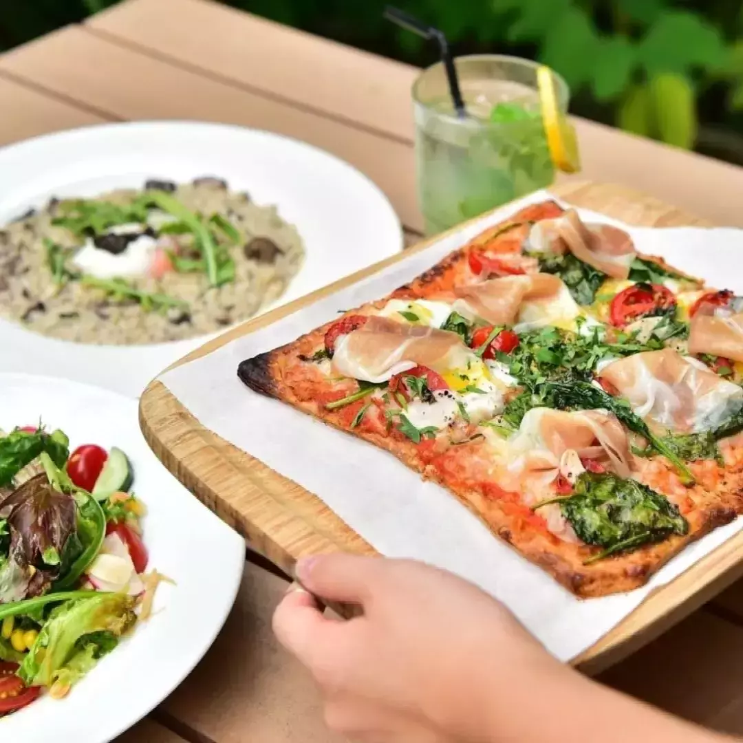 狮城MRT美食 打卡完网红武吉知马老铁路后,Hillview MRT美食等你来一探究竟