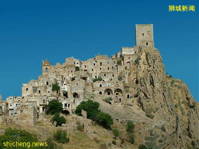 48張你沒見過的城市照片，新加坡新式建築，用31棟樓搭巨型積木