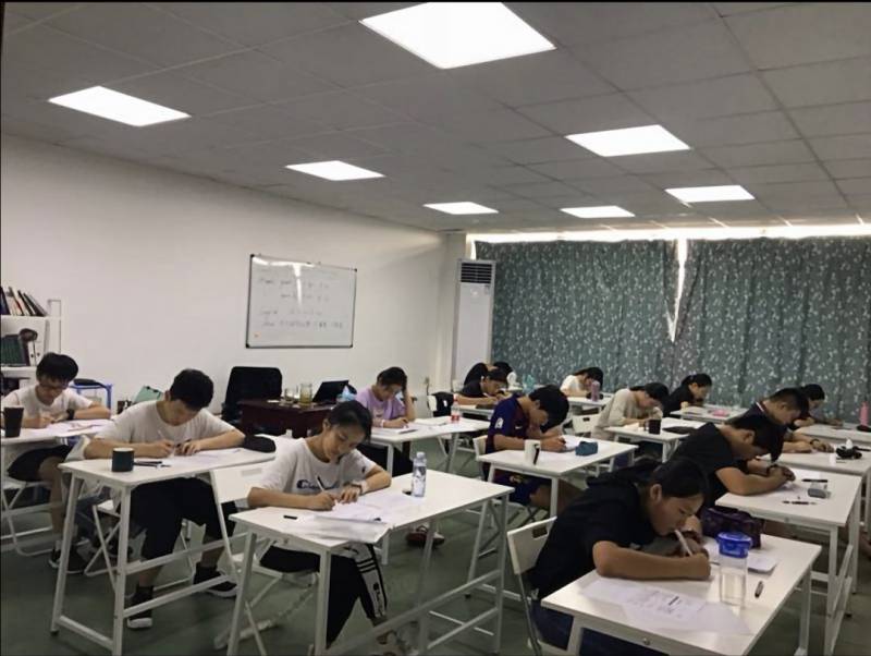 AEIS考试新动向—-抓住改变孩子命运的机会