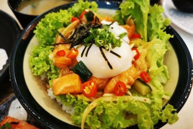 你家附近的这个平价日料店,化身为奶酪爱好者的天堂