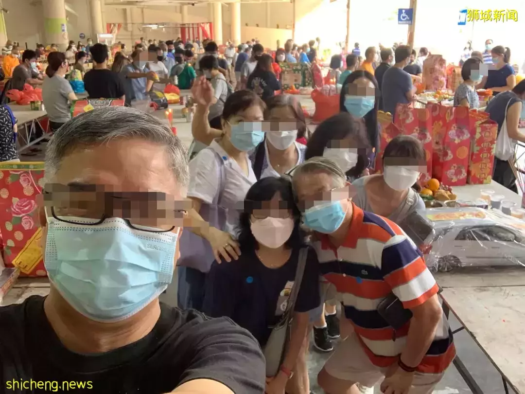 首个解封周末!新加坡全岛到处是人,机场、酒吧、商场,连新山也挤满!或进一步解封