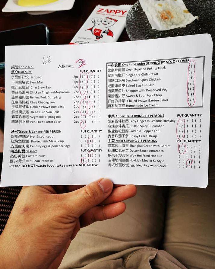 看着风景,吃着美食!这间自助餐一个人才S$ 28.80