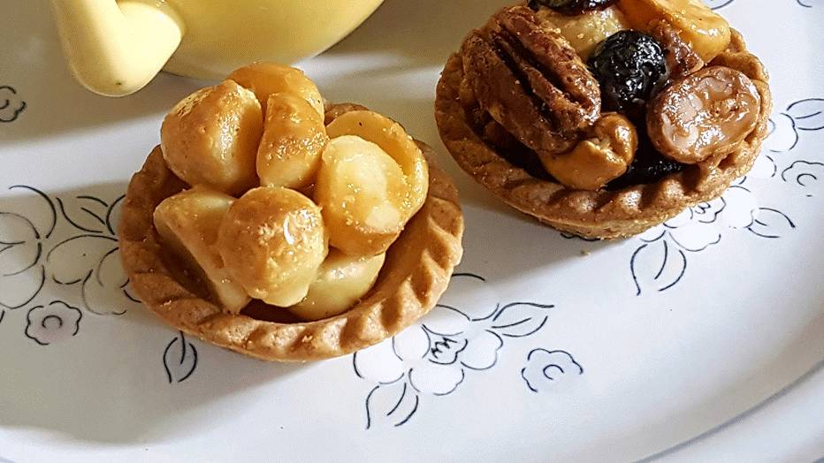 震惊!新加坡科学家公布春节零食热量,每吃一口就吞进半口脂肪!三招教你避免“过年肥”