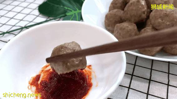 正宗潮汕手打牛肉丸，飚汁又弹牙！满4包全岛免费配送