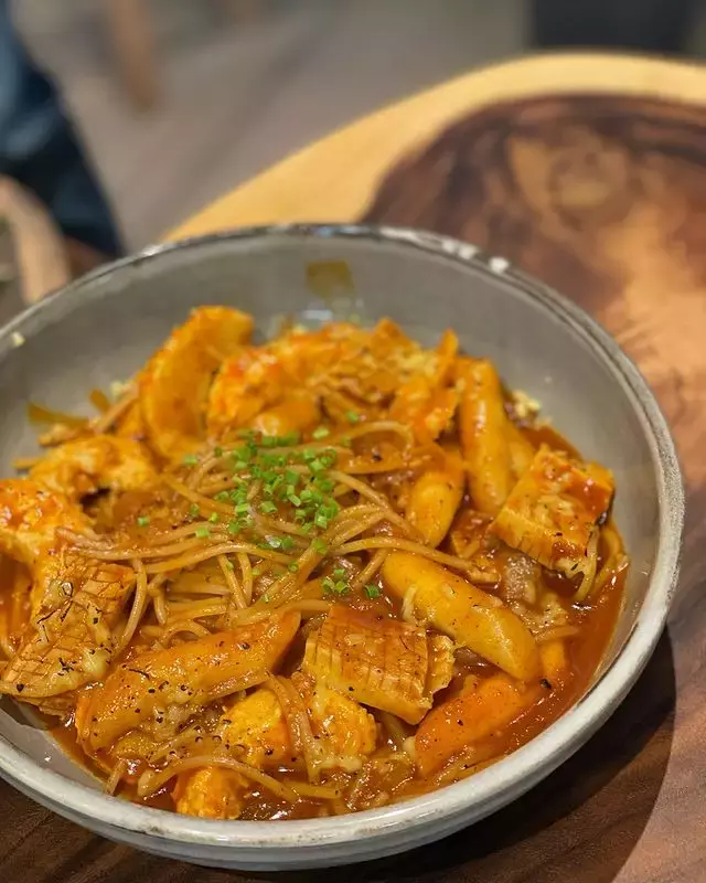 Am Addicted陶艺课买一送一，限时优惠到1月31日！结合韩式素食Cafe，下课后来探店😋 