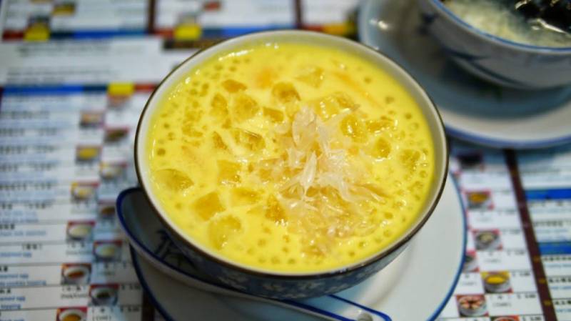 好吃又不貴！飯後必須來一發！新加坡傳統甜品大盤點！楊枝甘露，芝麻糊，芒果冰我來了