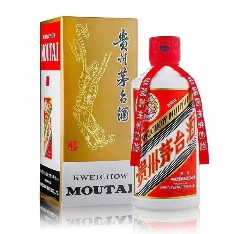 新加坡河边无敌美景,现在居然吃烤鱼海鲜送茅台了