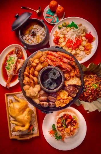 盆菜鱼生的季节，是全体华人最快乐的时节
