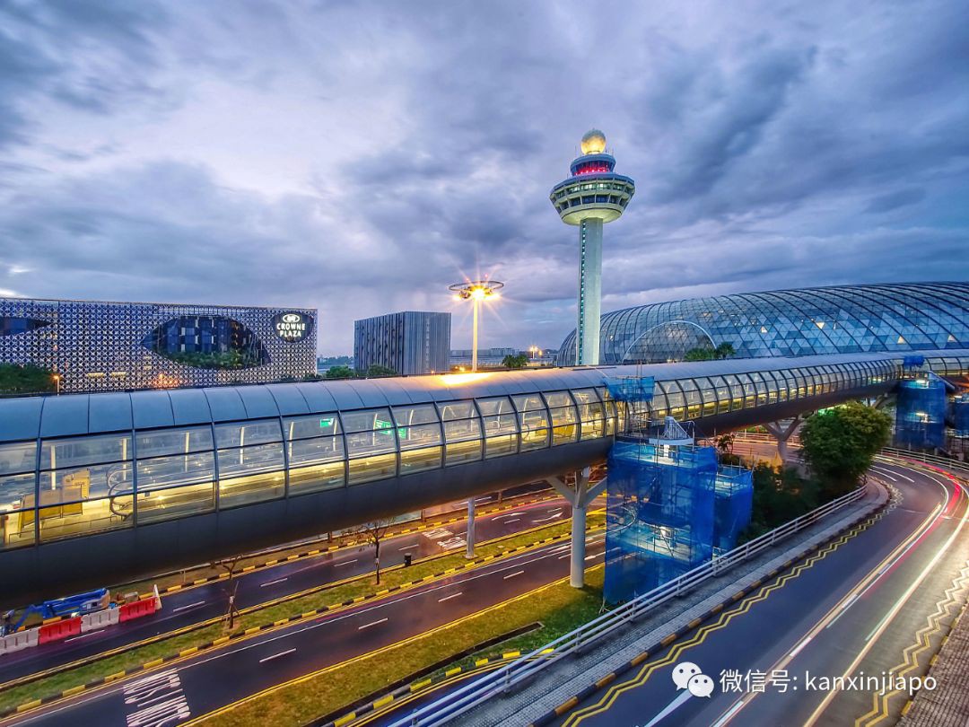 迪士尼《冰雪奇缘2》精美好礼1新币、机票折扣，美好旅行吃喝玩乐都包了！