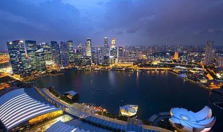 夜幕下的新加坡,有多美